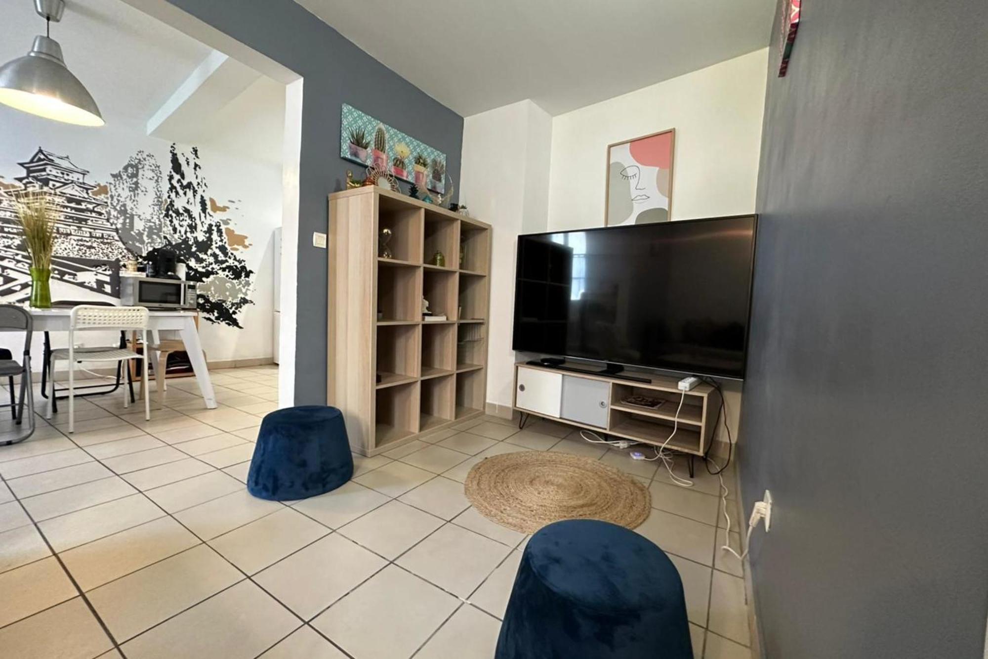 The Triplex- 3 Bedrooms In The Escutcheon! Montpellier Exterior foto